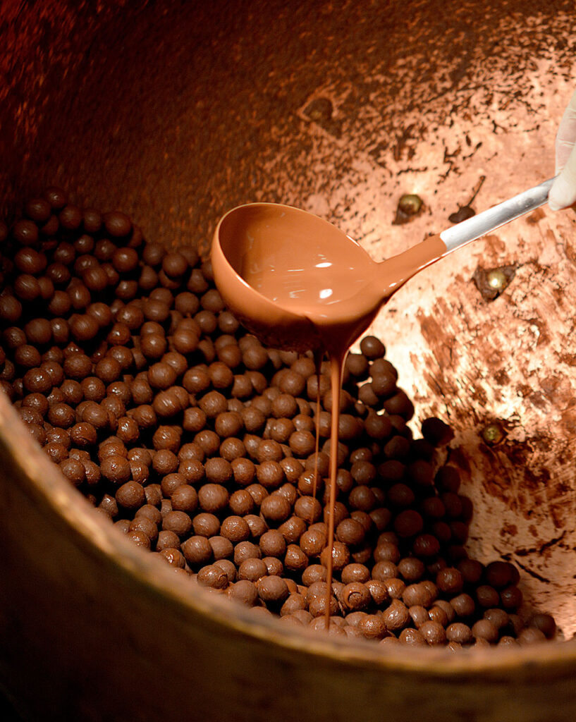 Enrobage Chocolat Noisettes François Doucet Confiseur